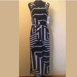 Amanda Lane Size 8 Black White Stripe Maxi Dress